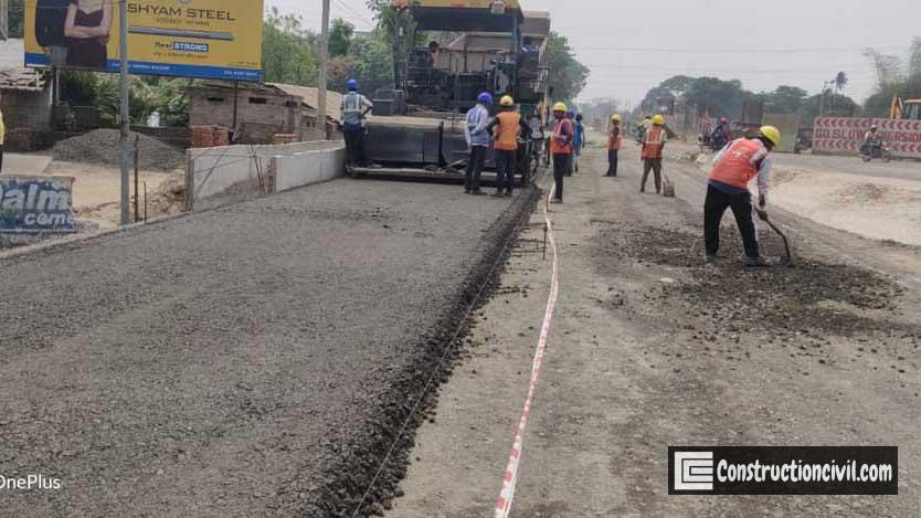 Spreading of Wet Mix Macadam